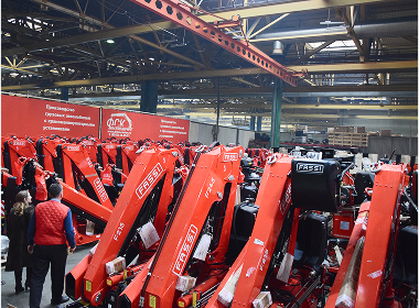 КАМАЗ 65117 с КМУ Fassi F215A.0.22 на заднем свесе. С дистанционным управлением! 25