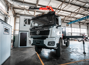 Бортовой КАМАЗ 43118-50 с КМУ Fassi F215A.0.24 10.12.2021 Отгрузка бортового автомобиля с КМУ